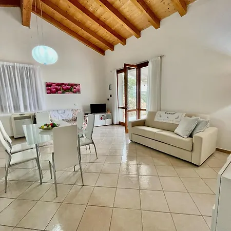 Fiori Con Piscina By Wonderful Italy Willa *